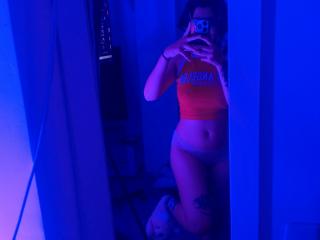 AluDamn Webcam Porno Live - Photo 19/21