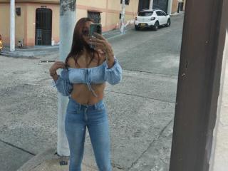 SashaHans Blowjob XXX Cams - Photo 17/21