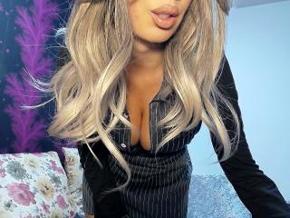 BrunetteBabe69 Live Cam Porn - Photo 16/21