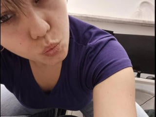 WendyChantal live cam model at XLoveCam