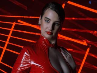 GoddessSophie69 live cam model at XLoveCam