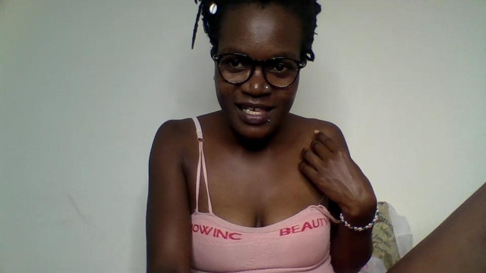 StartyEbony from XLoveCam