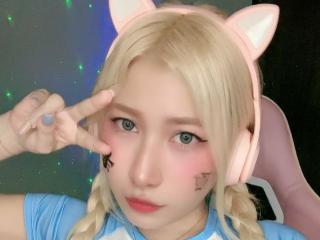CamiSexiest live cam model at XLoveCam