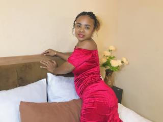 JulianahMagik live cam model at XLoveCam