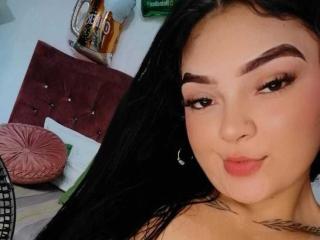 InayaKhalifa live cam model at XLoveCam