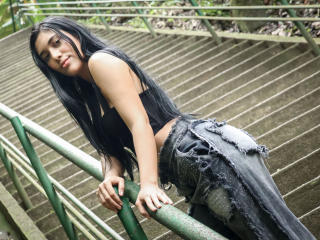 SaraRousse Blowjob XXX Cams - Photo 17/21