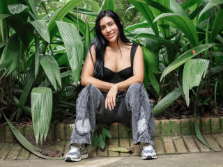 SaraRousse Blowjob XXX Cams - Photo 16/21