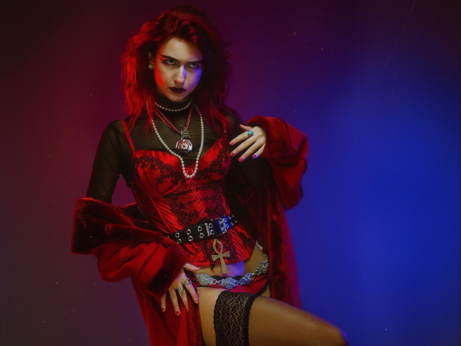 CosmoAngy — live cam photo 3