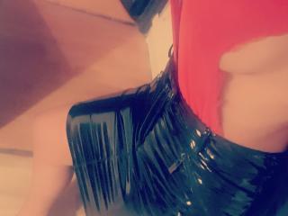 Libertine69s live cam model at XLoveCam