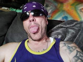 CloudyIn69 live cam model at XLoveCam