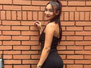 SashaHans Blowjob XXX Cams - Photo 12/21