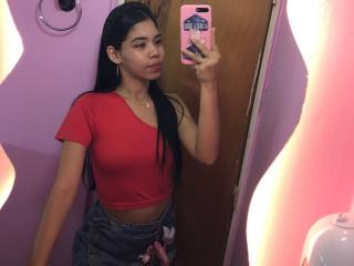 EmaGarces Seins Liveshow - Photo 17/21