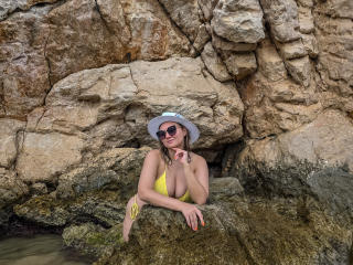 SallyVerda Blowjob XXX Cams - Photo 21/21
