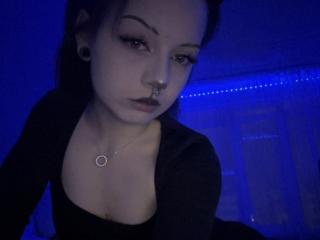 AnmiXHot live cam model at XLoveCam