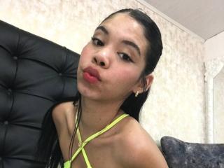 EmaGarces Seins Liveshow - Photo 12/21