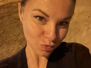 BelleLisaG Live Cam Porn - Photo 21/21