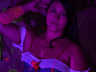 EmilySavage Boobs Liveshow - Photo 7/21