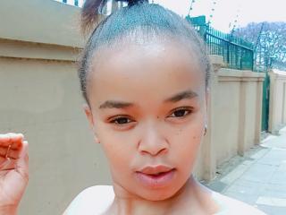 Watch Mellorh69 live on cam on XLoveCam