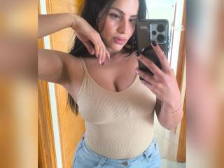 SaraWestt Blowjob XXX Cams - Photo 5/21