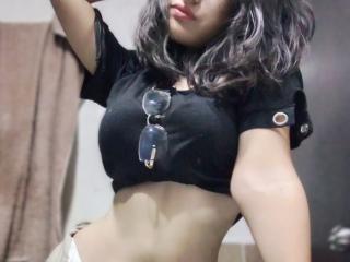 ZoeDubois MILF Live - Photo 20/21