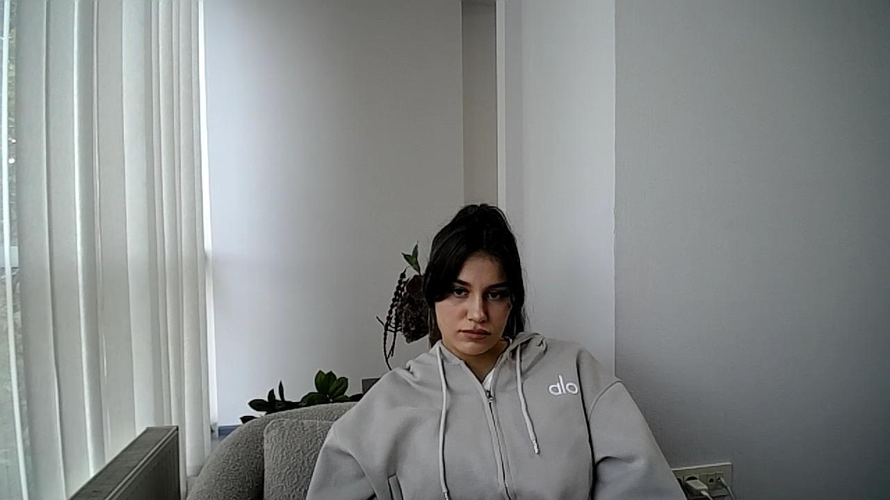 Flaaina from XLoveCam