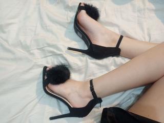 ApheliaAddington Webcam Porno Live - Photo 11/21