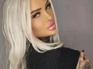 Photo of MilaElaine-hot