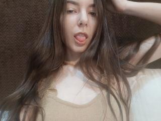 ApheliaAddington Webcam Porno Live - Photo 10/21