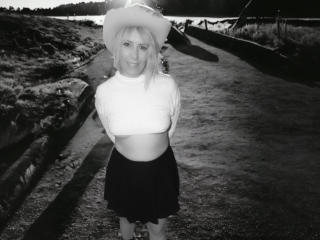 ArchAngelTheFrancaise Webcam Porno Live - Photo 18/21