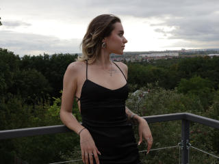 EmelyHailey Seins Liveshow - Photo 6/21