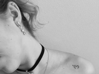 SugarrX Blowjob XXX Cams - Photo 5/21