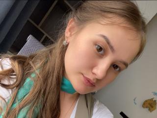 ReginaLynne live cam model at XLoveCam