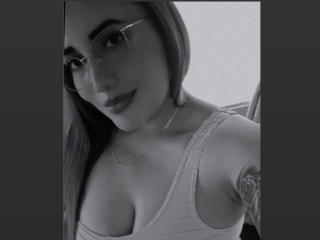 Watch AlizWolf live on cam on XLoveCam