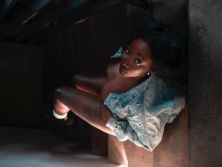 EllenWaris Boobs Liveshow - Photo 13/21