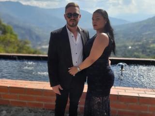 JhonAndLinaHot live cam model at XLoveCam