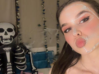 EmelyHailey Seins Liveshow - Photo 4/21