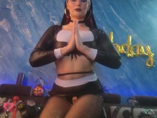 SachaClinford Blowjob XXX Cams - Photo 12/21