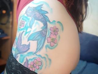 Watch ElizabethDoom live on cam on XLoveCam