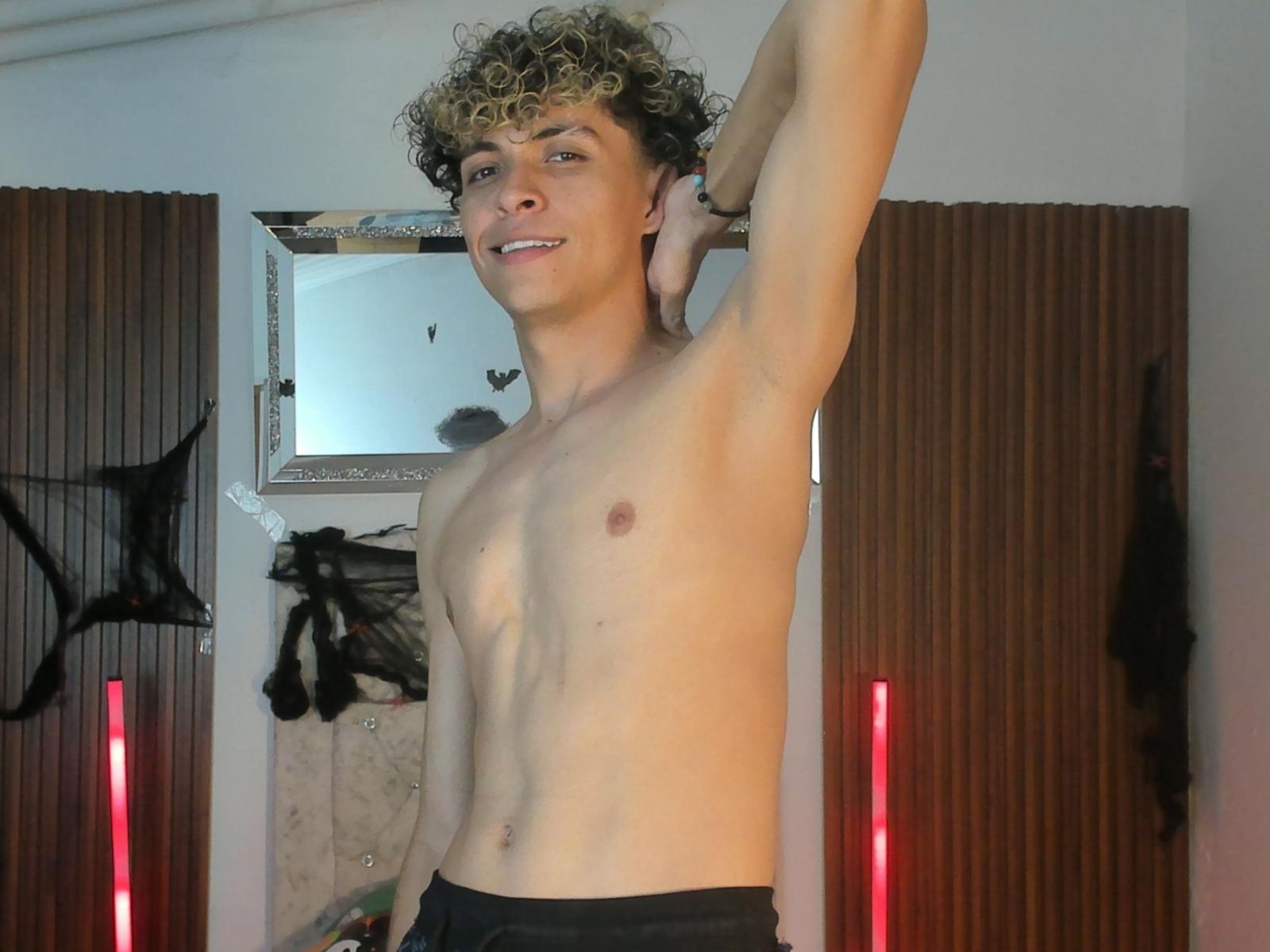 HottLoverForU69 — live cam photo 1
