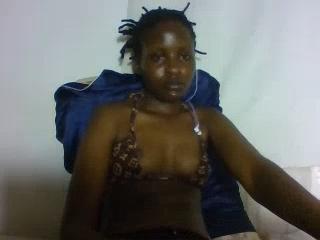 MessyQueen live cam model at XLoveCam