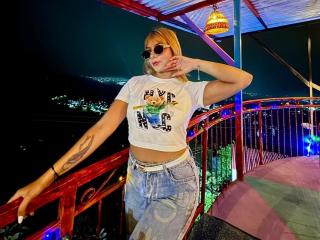 SofiaFoxx Fellation XXX Cams - Photo 6/21