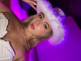 SofiaFoxx Fellation XXX Cams - Photo 4/21