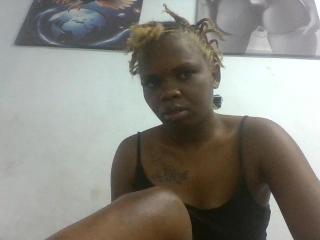 PervertedBee live cam model at XLoveCam