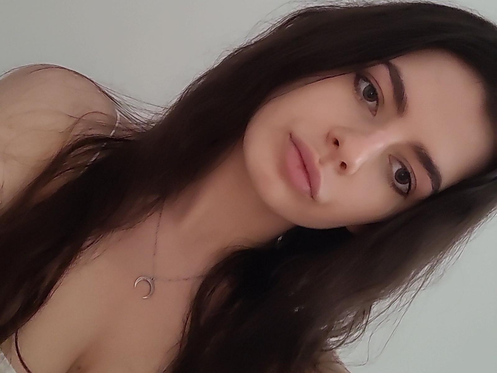 CarliHot