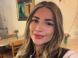 SofyaLane Blowjob XXX Cams - Photo 17/21