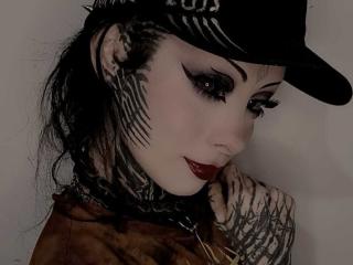 LuaSpectral live cam model at XLoveCam