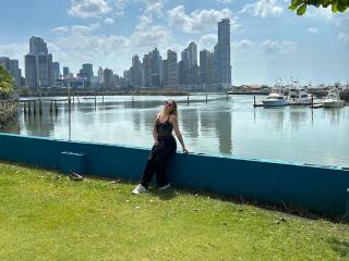 SabrinaDesire Blowjob XXX Cams - Photo 14/20