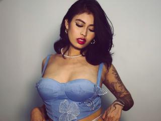 Ranyah live cam model at XLoveCam