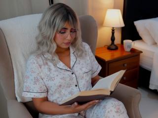 EmilyValk Boobs Liveshow - Photo 5/21