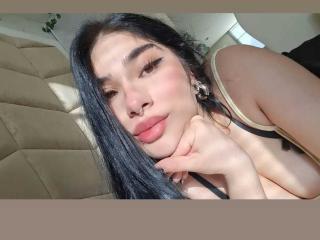 EmmaCollinsHot Boobs Liveshow - Photo 9/21